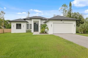 1105 22nd Avenue, Naples, FL 34120 - MLS#225075431