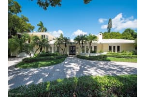 MLS# 225075452, Naples, Florida 34102