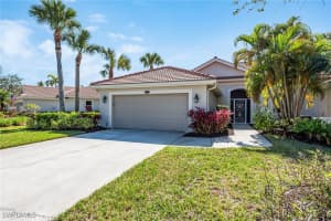 8472 Bent Creek Way, Naples