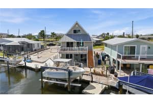 850 Oak Street, Fort Myers Beach, FL 33931 - MLS#225075493