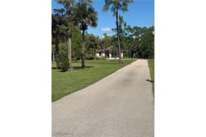 2735 12th Avenue, Naples, FL 34120 - MLS#225075534