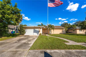 6437 Adelphi Cir, Fort Myers