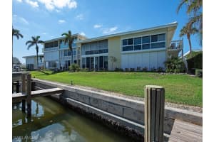 2082 Gulf Shore Boulevard, Naples, FL 34102 - MLS#225075663