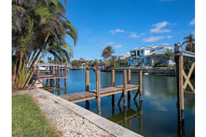 2082 Gulf Shore Boulevard, Naples, FL 34102 - MLS#225075663