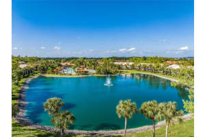 2324 Hidden Lake Dr 609, Naples