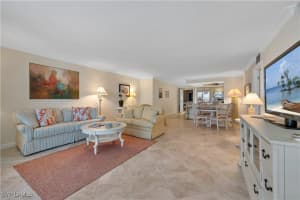 1919 Gulf Shore Boulevard, Naples, FL 34102 - MLS#225075674