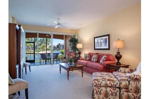 8516 Via Lungomare Cir 104, Estero