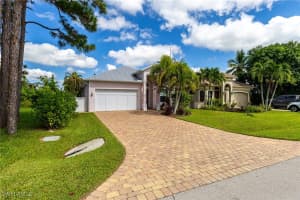 721 93rd Avenue, Naples, FL 34108 - MLS#225075698