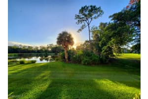 925 Eastham Way, Naples, FL 34104 - MLS#225075749