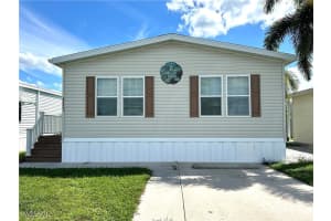 4521 Robert E Lee Blvd E, Estero