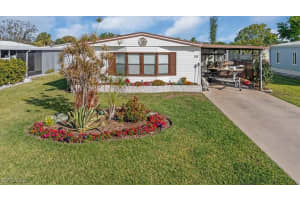 10 Lake Diane Dr, Naples