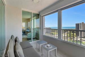 25 Bluebill Avenue, Naples, FL 34108 - MLS#225075795