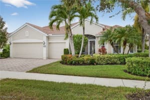 28512 Finch Terrace, Bonita Springs, FL 34135 - MLS#225075816