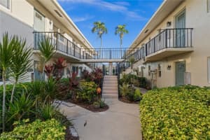 185 PALM Drive, Naples, FL 34112 - MLS#225075821