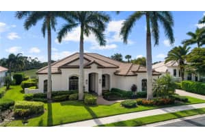 7313 Hagen Way, Naples