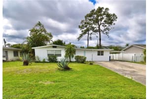 2116 Pineview Road, Fort Myers, FL 33901 - MLS#225075827
