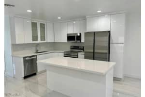 2116 Pineview Road, Fort Myers, FL 33901 - MLS#225075827