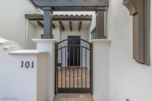 16394 Corsica Way, Naples, FL 34110 - MLS#225075849