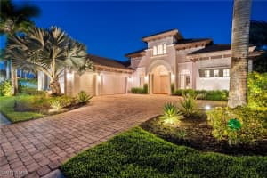 8996 Crooked Stick Ct, Naples