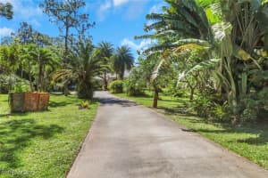 4380 7th Avenue, Naples, FL 34119 - MLS#225075875