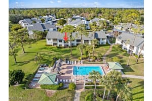2994 Kings Lake Blvd 2994, Naples
