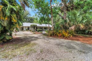 3110 10th Avenue, Naples, FL 34117 - MLS#225075915