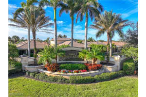 6542 Marbella Dr, Naples