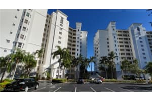 400 Flagship Drive, Naples, FL 34108 - MLS#225075935