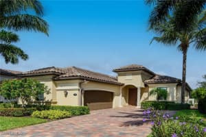 2990 Aviamar Circle, Naples, FL 34114 - MLS#225075978