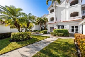 4650 Yacht Harbor Drive, Naples, FL 34112 - MLS#225075980