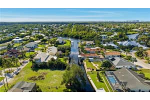 27090 Holly Lane, Bonita Springs, FL 34135 - MLS#225076000