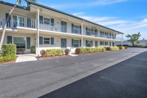 325 Charlemagne Boulevard, Naples, FL 34112 - MLS#225076018