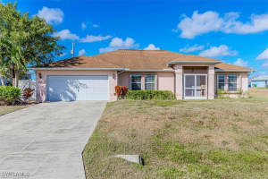 2526 2nd Place, Cape Coral, FL 33909 - MLS#225076029