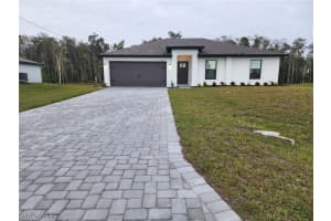 868 Winwood Cir, Fort Myers