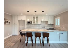 1100 Gulf Shore Boulevard, Naples, FL 34102 - MLS#225076072