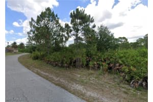 905 KANUGA Street, Lehigh Acres, FL 33974 - MLS#225076085