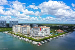 425 Dockside Drive, Naples, FL 34110 - MLS#225076089