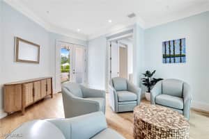 2515 Royal Palm Court, Naples, FL 34103 - MLS#225076092