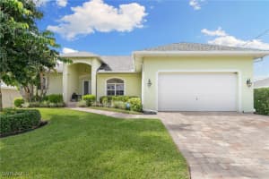 27293 Galleon Drive, Bonita Springs, FL 34135 - MLS#225076100