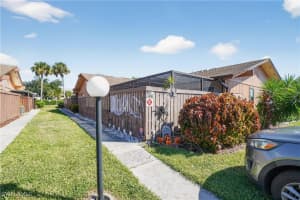 6310 Royal Woods Dr, Fort Myers