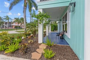 4694 Pembrooke Lane, Bonita Springs, FL 34134 - MLS#225076168