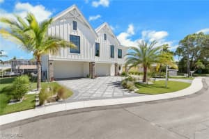 1747 Harbor Lane, Naples, FL 34104 - MLS#225076173