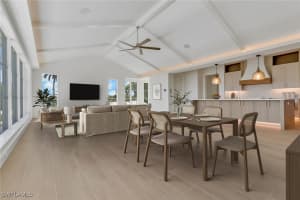 1747 Harbor Lane, Naples, FL 34104 - MLS#225076173