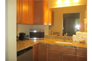 2555 9th Street, Naples, FL 34103 - MLS#225076183