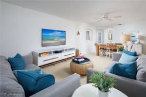 301 Courtside Drive, Naples, FL 34105 - MLS#225076196