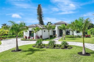 10493 Winterview Dr, Naples