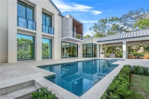 1800 Crayton Road, Naples, FL 34102 - MLS#225076238