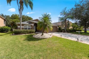 11272 Cypress Tree Circle, Fort Myers, FL 33913 - MLS#225076277