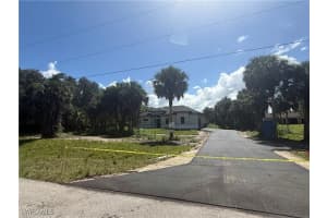 2863 52nd Avenue, Naples, FL 34120 - MLS#225076283