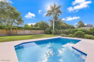 796 Ketch Dr, Naples